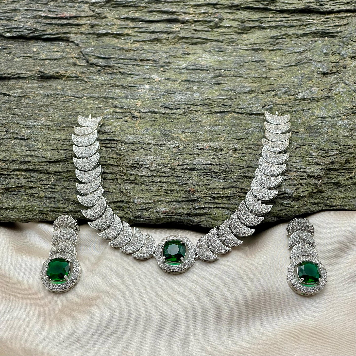 Crystal Emerald Stone Set